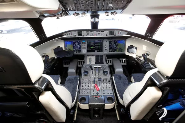 Дохили "VistaJet Global 7500". Дохили "VistaJet Global 7500". - Sputnik Тоҷикистон