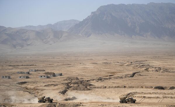 И план учений подразумевает худший вариант развития событий на таджикско-афганской границе. - Sputnik Таджикистан