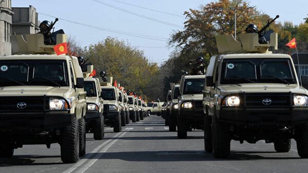 Пограничной службе ГКНБ купили 40 единиц новой бронированной военной техники - Sputnik Тоҷикистон