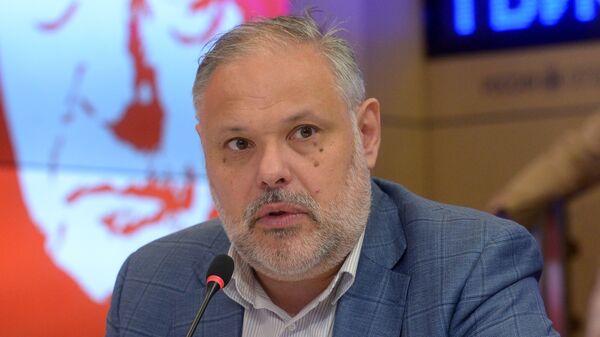 Хазин спрогнозировал конец Молдовы и Украины
 - Sputnik Таджикистан