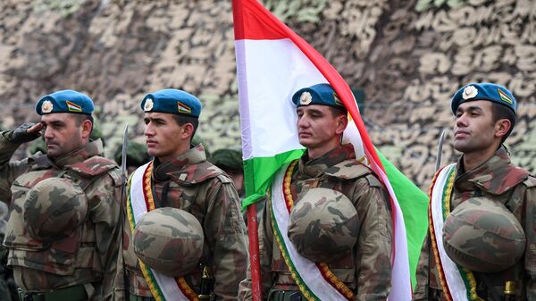 Военнослужащие армии Таджикистана на открытии миротворческих учений стран ОДКБ Нерушимое братство - 2021  - Sputnik Таджикистан