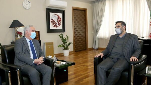 Посол РТ в Иране встретился с министром культуры Ирана  - Sputnik Тоҷикистон
