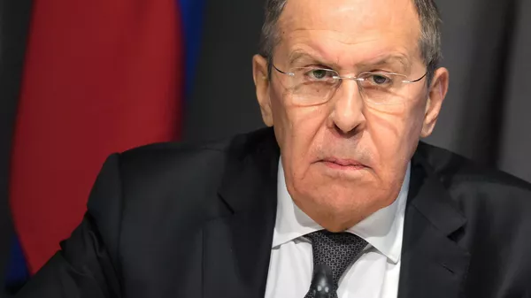 Лавров: Превращение стран-соседей в плацдарм для противостояния с Россией недопустимо
 - Sputnik Тоҷикистон