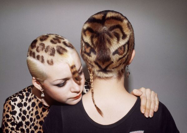 Прически в стиле тигра и леопарда - лондонский салон Алана, 1979. - Sputnik Таджикистан