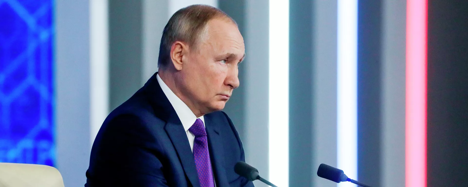 Ежегодная пресс-конференция президента России Владимира Путина - Sputnik Тоҷикистон, 1920, 23.12.2021