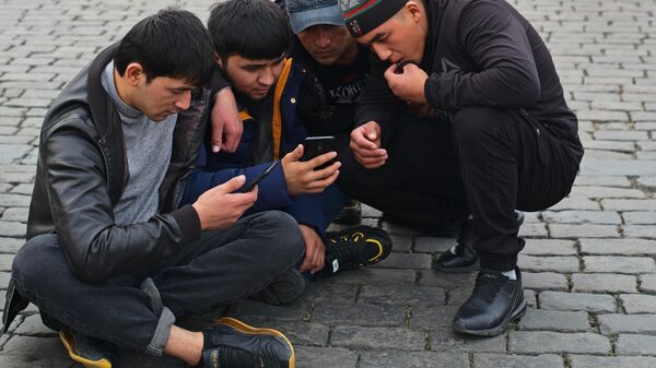 Мигранты на Красной площади - Sputnik Таджикистан