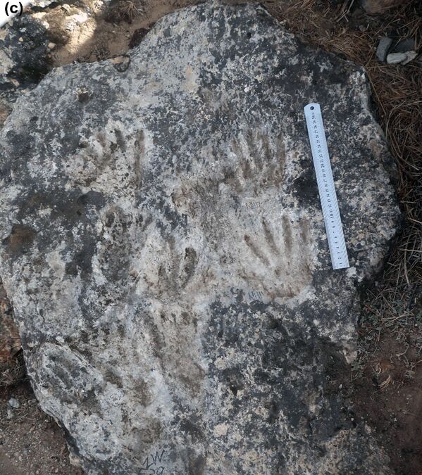 Отпечатки рук древних людей. - Sputnik Таджикистан
