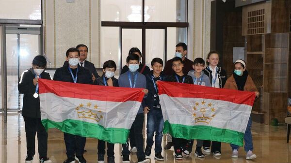 Таджикские студенты на международной олимпиаде Коперник - Sputnik Тоҷикистон