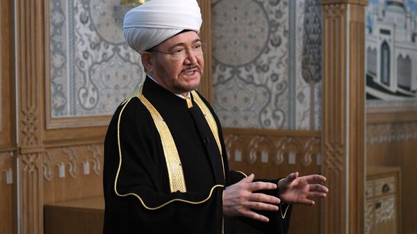 Чрезвычайное обращение главы мусульман России Равиля Гайнутдина - Sputnik Таджикистан