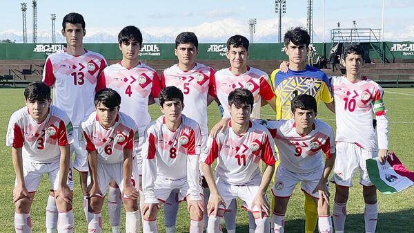 Юношеская сборная РТ по футболу  - Sputnik Таджикистан