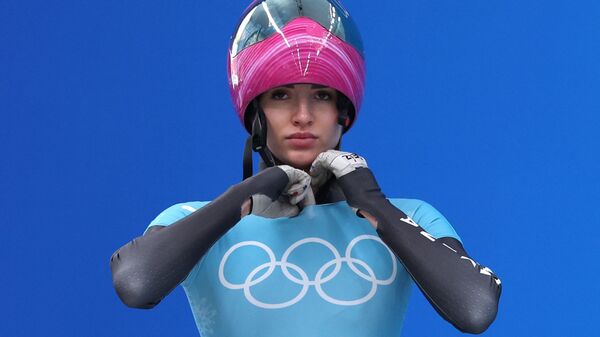 Российская скелетонистка Юлия Канакина до старта соревнований на Олимпиаде-2022 в Пекине  - Sputnik Таджикистан