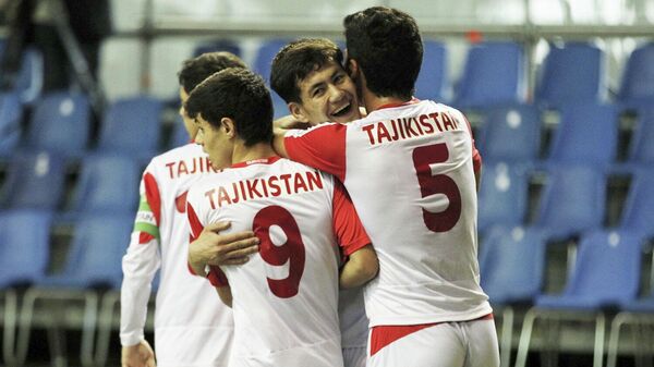 Таджикистан против Беларуси: как национальная сборная сыграла с Динамо - Sputnik Таджикистан