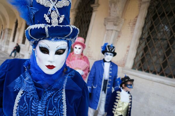 Карнавалы составляют важное наследие Италии.Они служат сохранению культурных и народно-исторических традиций. - Sputnik Таджикистан