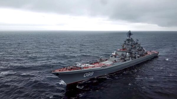 Учения Северного флота Кумжа-2021 с участием крейсера Пётр Великий - Sputnik Таджикистан