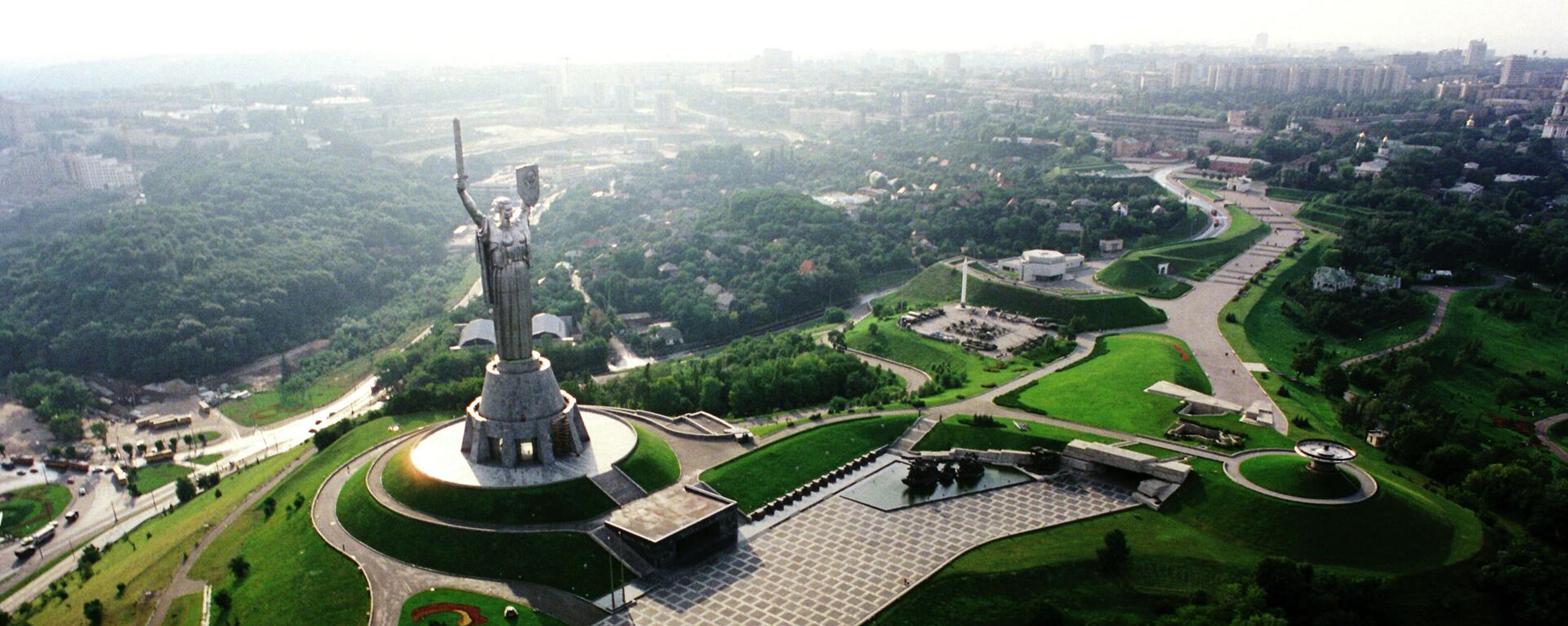 Киев, Родина-мать - Sputnik Тоҷикистон, 1920, 11.06.2022