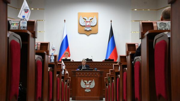 Ратификация парламентом ДНР договора о дружбе с РФ - Sputnik Таджикистан