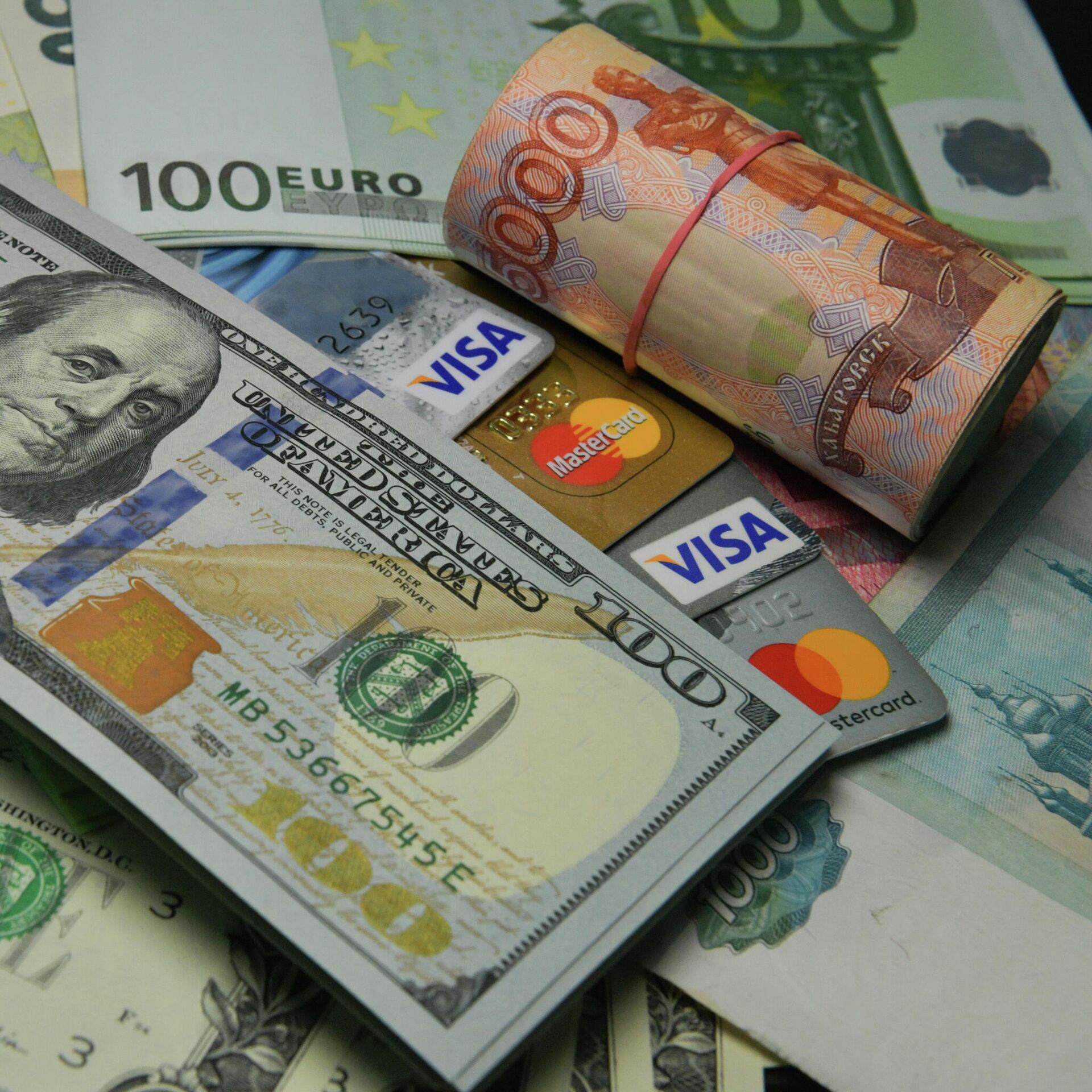 Деньги с доллара на рубли