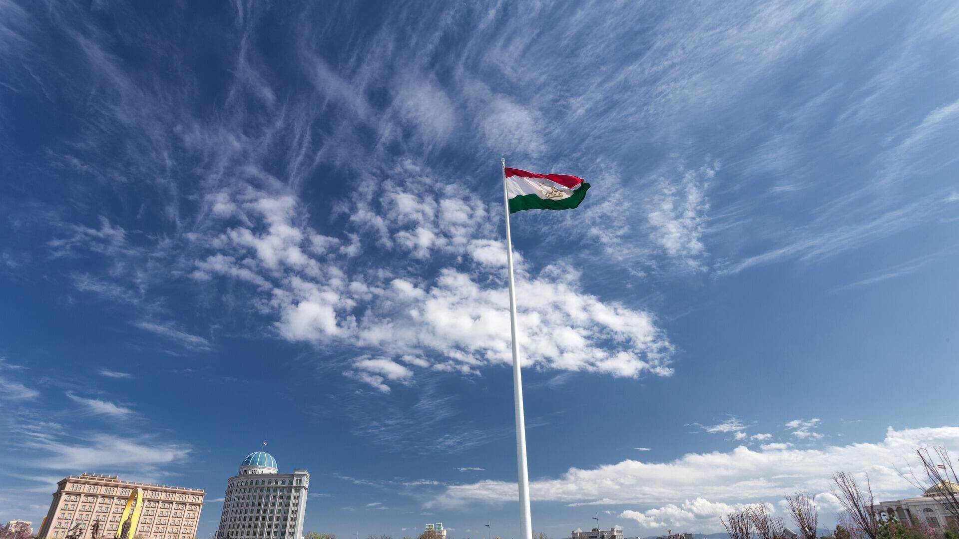 Флаг Таджикистана, Душанбе - Sputnik Таджикистан, 1920, 19.04.2022