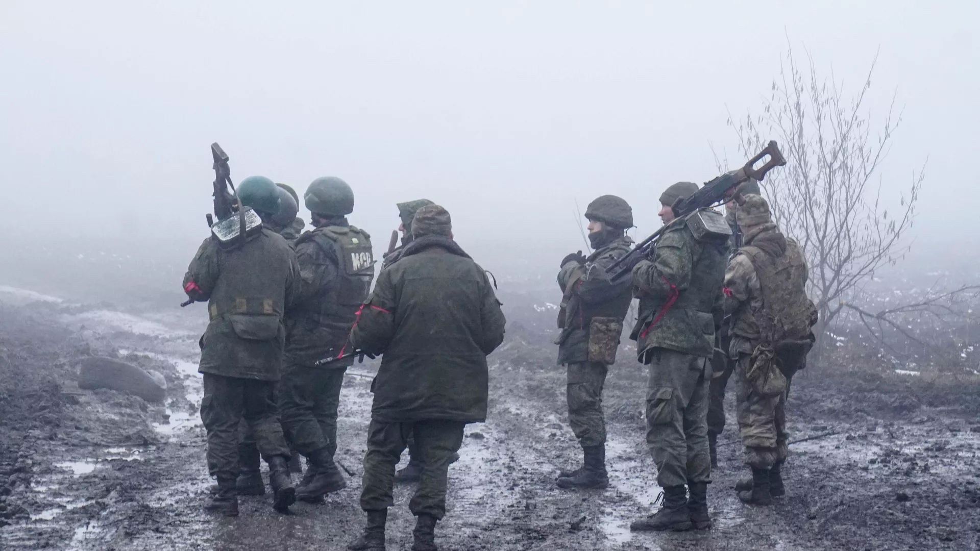 Военнослужащие народной милиции ДНР проводят зачистку Волновахи