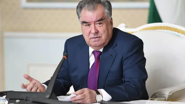 Эмомалӣ Раҳмон, раисиҷумҳури Тоҷикистон - Sputnik Тоҷикистон