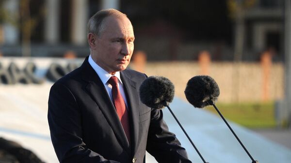 Выступление президента РФ В. Путина по случаю восьмой годовщины воссоединения Крыма с Россией - Sputnik Таджикистан