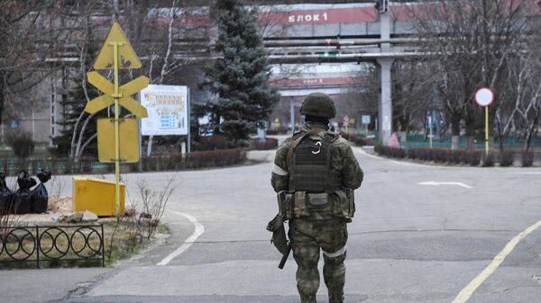 Запорожская АЭС находится под контролем российских военных - Sputnik Таджикистан