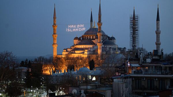 Мечеть Святой Софии накануне первого дня священного для мусульман месяца Рамадан, Стамбул, Турция - Sputnik Таджикистан
