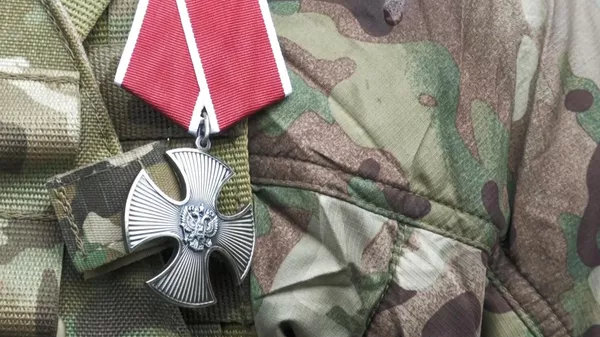 Вручение наград отличившимся военнослужащим ВС РФ - Sputnik Тоҷикистон