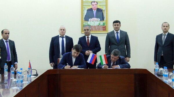 Подписание соглашений между Согдийской области Таджикистана и Липецкой области РФ - Sputnik Тоҷикистон