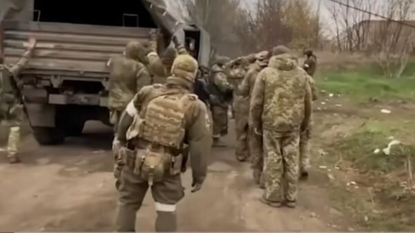 Более тысячи украинских военных сдались в плен армии ДНР в Мариуполе - Sputnik Тоҷикистон