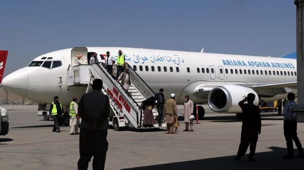 Самолет авиакомпании Ariana Afghan Airlines - Sputnik Таджикистан