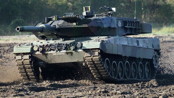 Немецкий танк Leopard - Sputnik Таджикистан