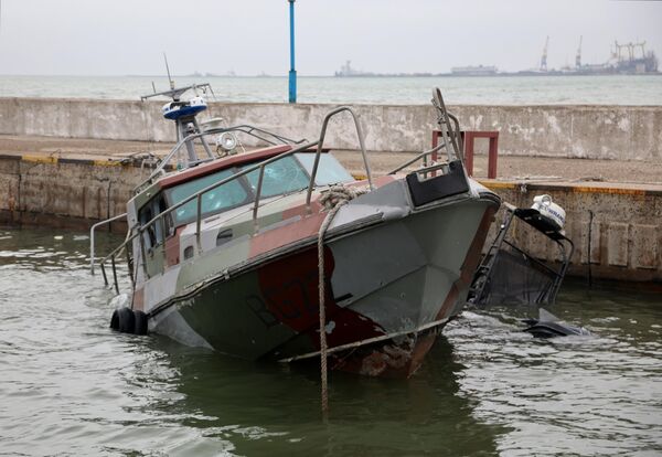 Затонувшие катера морской охраны Государственной пограничной службы Украины. - Sputnik Таджикистан