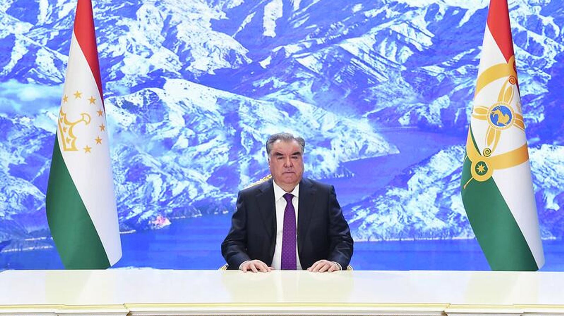 Президент Таджикистана Эмомали Рахмон выступил на церемонии открытия четвертого Азиатско-Тихоокеанского водного саммита - Sputnik Тоҷикистон, 1920, 09.05.2022