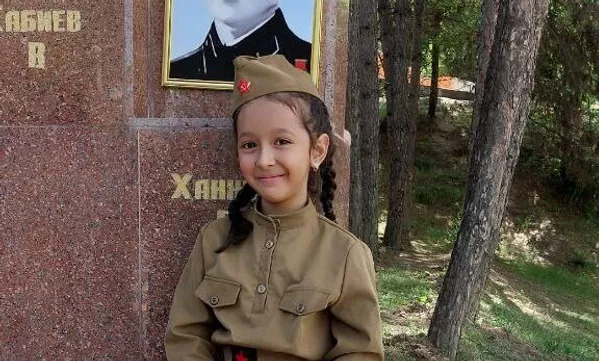 Дар "Ҳанги ҷовидон" на танҳо ҷавонон иштирок доштанд, балки ба он пиронсолону кӯдакон низ ҳамроҳ шуданд. Дар "Ҳанги ҷовидон" на танҳо ҷавонон иштирок доштанд, балки ба он пиронсолону кӯдакон низ ҳамроҳ шуданд. - Sputnik Тоҷикистон