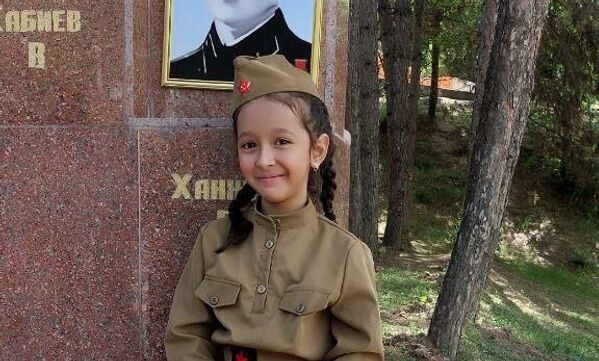 К акции присоединились ветераны и дети, жители и гости столицы. - Sputnik Таджикистан
