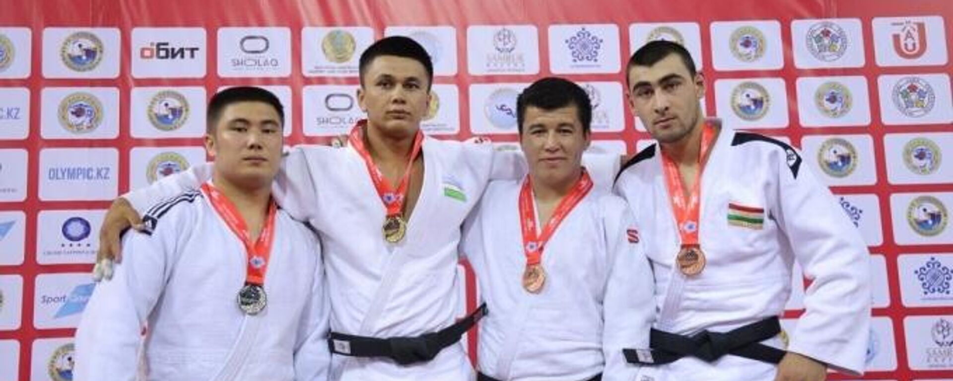 Таджикские дзюдоисты выиграли две медали на престижном турнире - Sputnik Тоҷикистон, 1920, 16.05.2022
