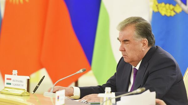 Эмомали Рахмон выступил на юбилейном саммите ОДКБ - Sputnik Таджикистан
