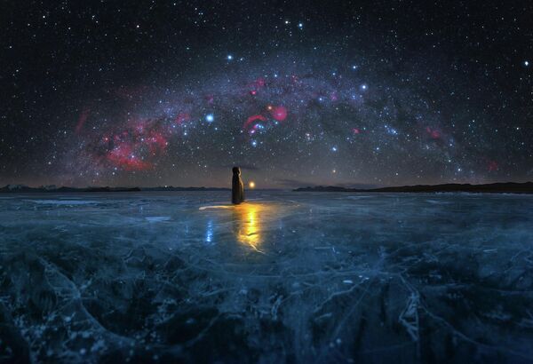 Завораживающий снимок тибетских льдов с отражением галактики под названием Ice Age - китайский фотограф Alvin Wu. - Sputnik Таджикистан