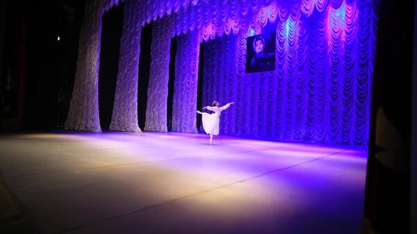 Культурная программа памяти Малики Каландаровой, известной танцовщицы Таджикистана и Советского Союза в Душанбе - Sputnik Тоҷикистон