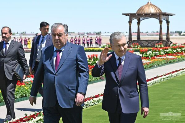 Лидеры стран ознакомятся с деятельностью промышленных предприятий региона. - Sputnik Таджикистан