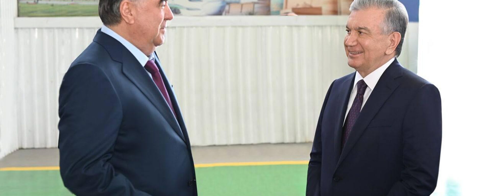 Президент Таджикистана Эмомали Рахмон и Президент Узбекиситана Шавкат Мирзиёев - Sputnik Тоҷикистон, 1920, 05.05.2023