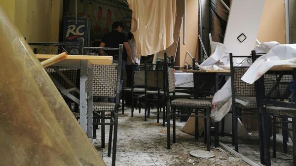 В кафе у кинотеатра Ватан, предположительно, произошел взрыв газа - Sputnik Таджикистан