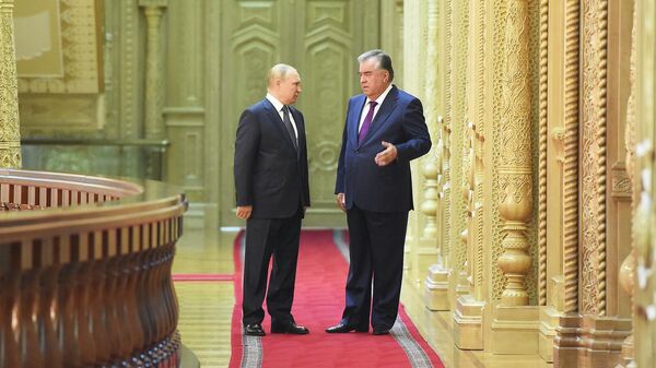 Президент РФ Владимир Путин и президент Таджикистана Эмомали Рахмон - Sputnik Тоҷикистон