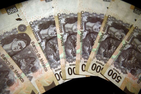 Ее фотография изображена на банкнотах в 500 мексиканских песо. - Sputnik Таджикистан