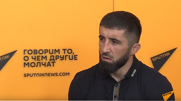 Интервью таджикского спортсмена Муборакшоева - Sputnik Таджикистан