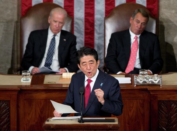 Премьер-министр Японии Синдзо Абэ выступает перед Конгрессом, Вашингтон, 29 апреля 2015 г. - Sputnik Таджикистан