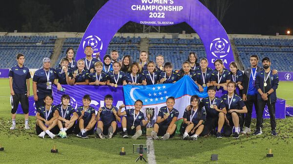 Женская сборная Узбекистана стала победителем чемпионата CAFA-2022 в Душанбе - Sputnik Таджикистан