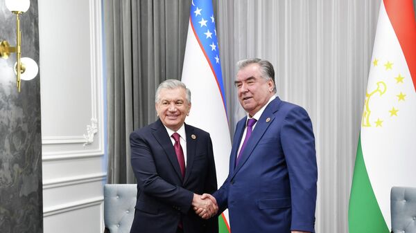 Президент Республики Таджикистан Эмомали Рахмон и Президент Узбекистана Шавкат Мирзиёев - Sputnik Таджикистан