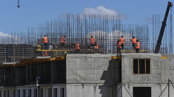 Строительство жилых домов бригадами ВСК МО РФ в Мариуполе - Sputnik Таджикистан